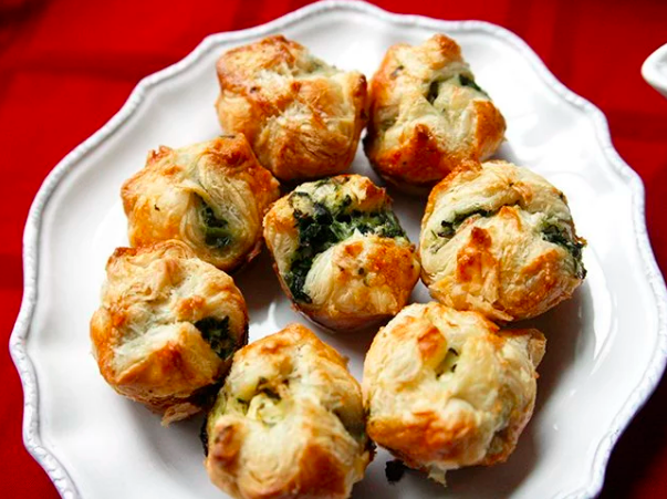 Make-Ahead Spinach and Cheese Puffs