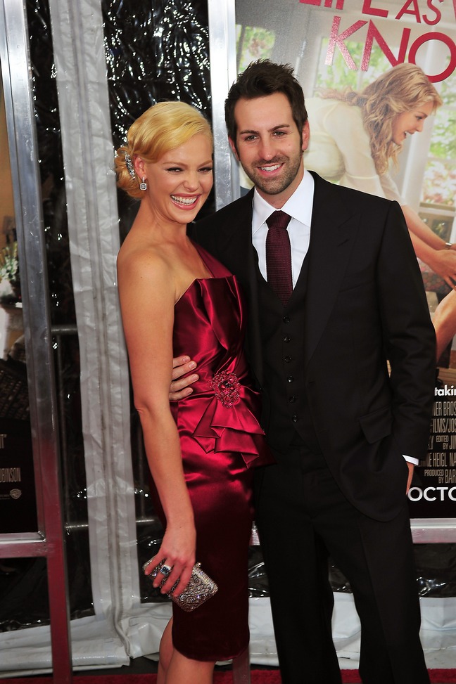 Katherine heigl, red dress, read satin dress, silver clutch, silver earrings, updo, Josh Kelly